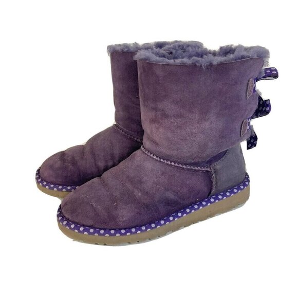 UGG Bailey Bow II Snow Boots Purple Size 4 Girls Purple Polka Suede Sheepskin - Picture 1 of 10